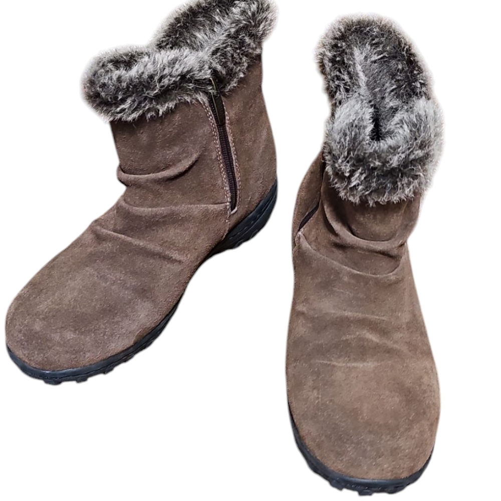 Khombu Suede Ankle Boot